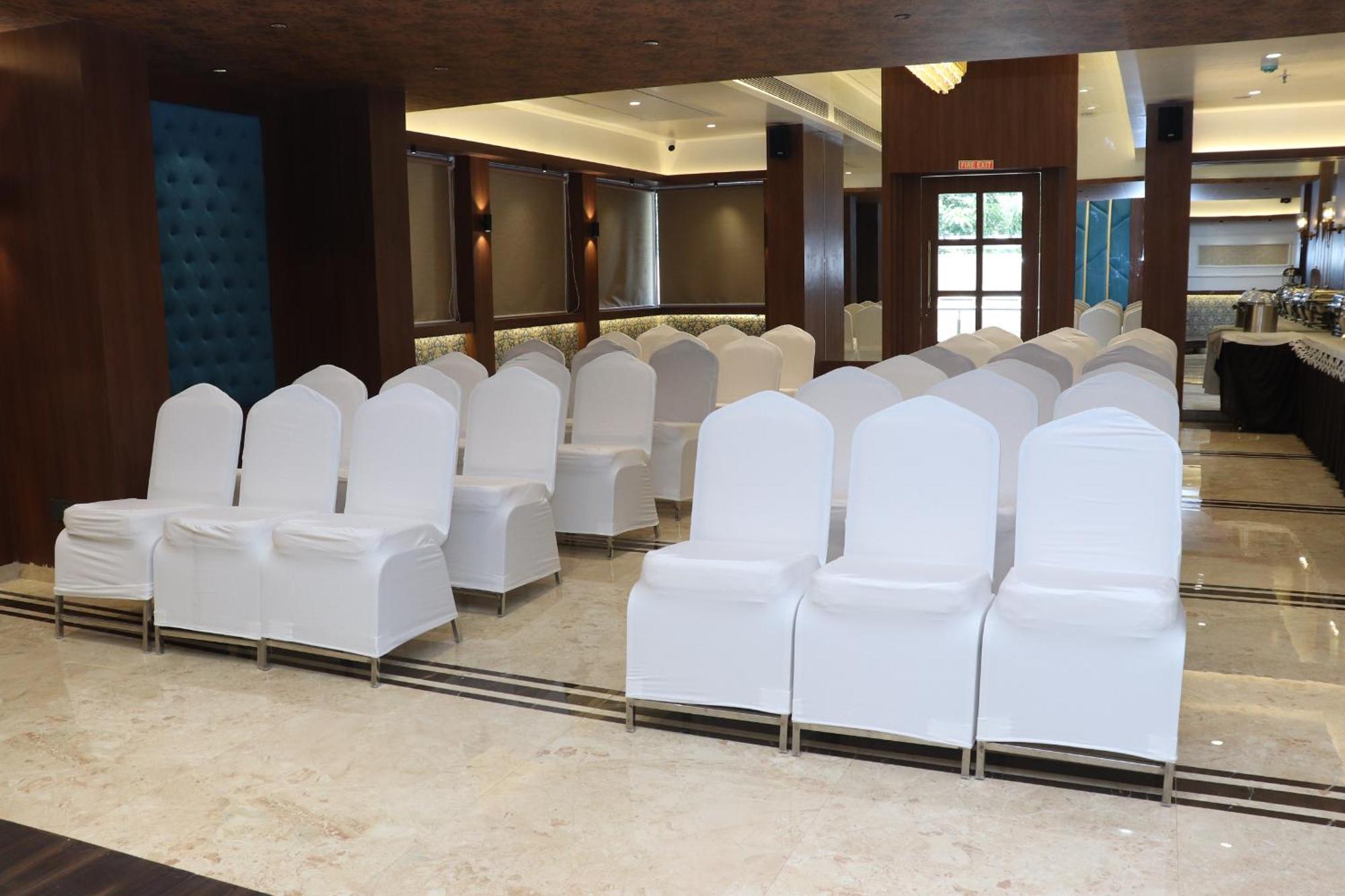 Hotel Golden Nest Тане Екстериор снимка