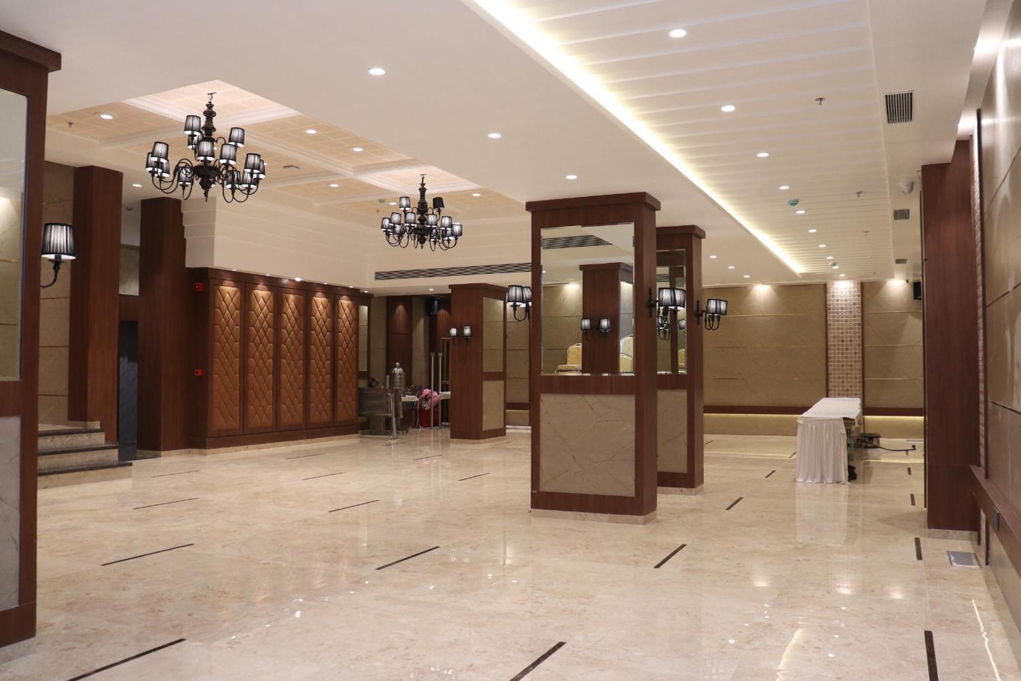 Hotel Golden Nest Тане Екстериор снимка